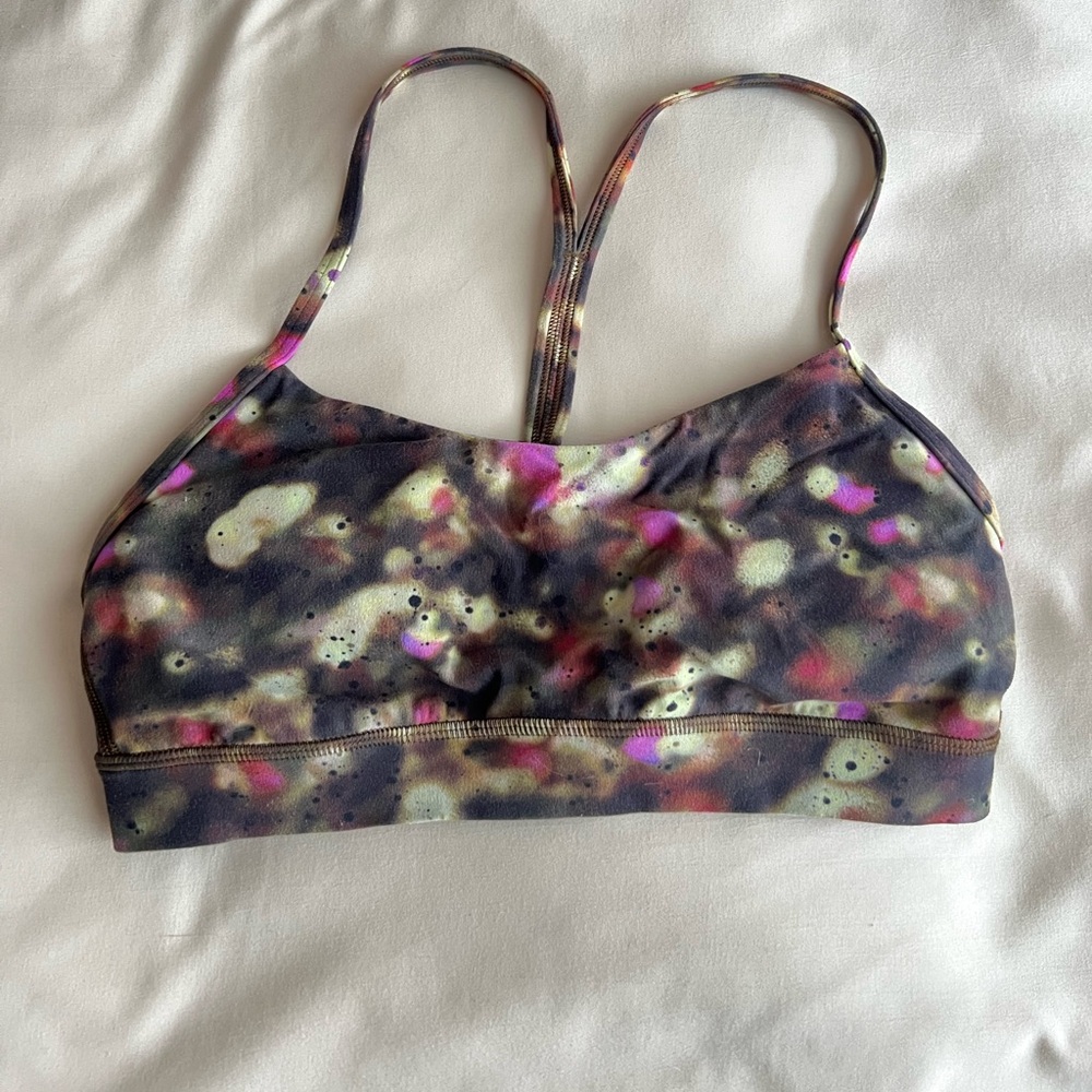 Lululemon Flow Y Nulu Bra *Light Support A-C Cups
